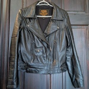 Milwaukee Women's Black Leather Jacket
